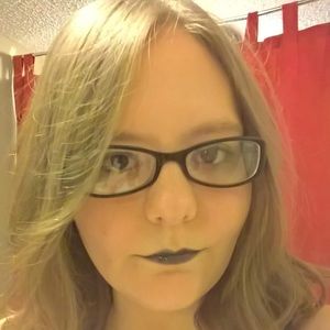 Meet your Posher, Alexandra